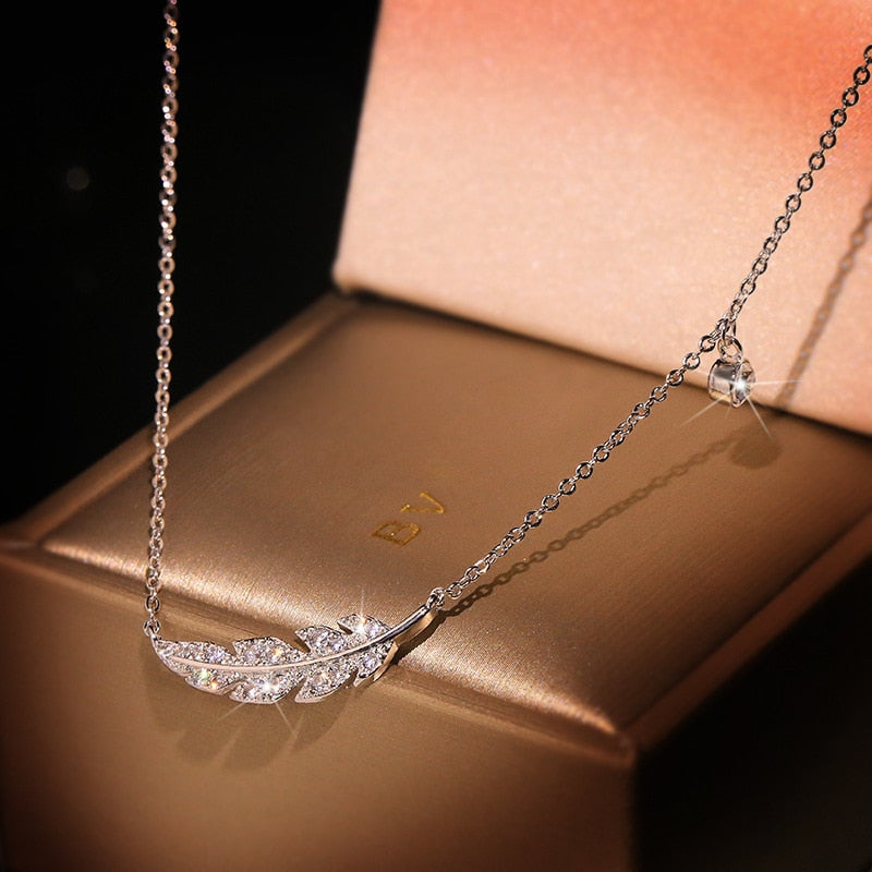 Delicate Female Clavicle Chain 925 Sterling Silver Feather Leaf